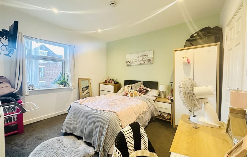 Derby Road, Lenton, Nottingham - Image 1